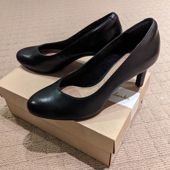 Clarks Dancer Nolin Pump - Black - Picture 1 of 9